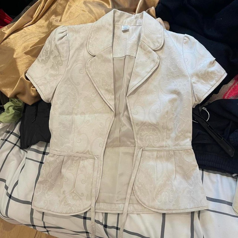 Old Navy Cream Short-Sleeve Blouse